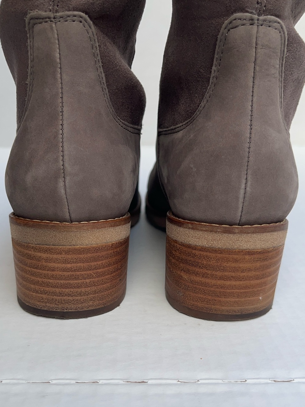 Lucky Brand Tilaree Knee High Boots 7.5 Suede Leather Taupe Equestrian Capsule - Picture 4 of 16